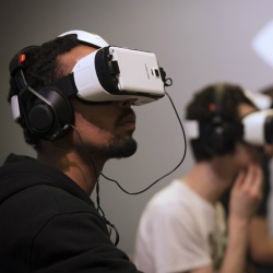 Компании активно внедряют VR технологии
